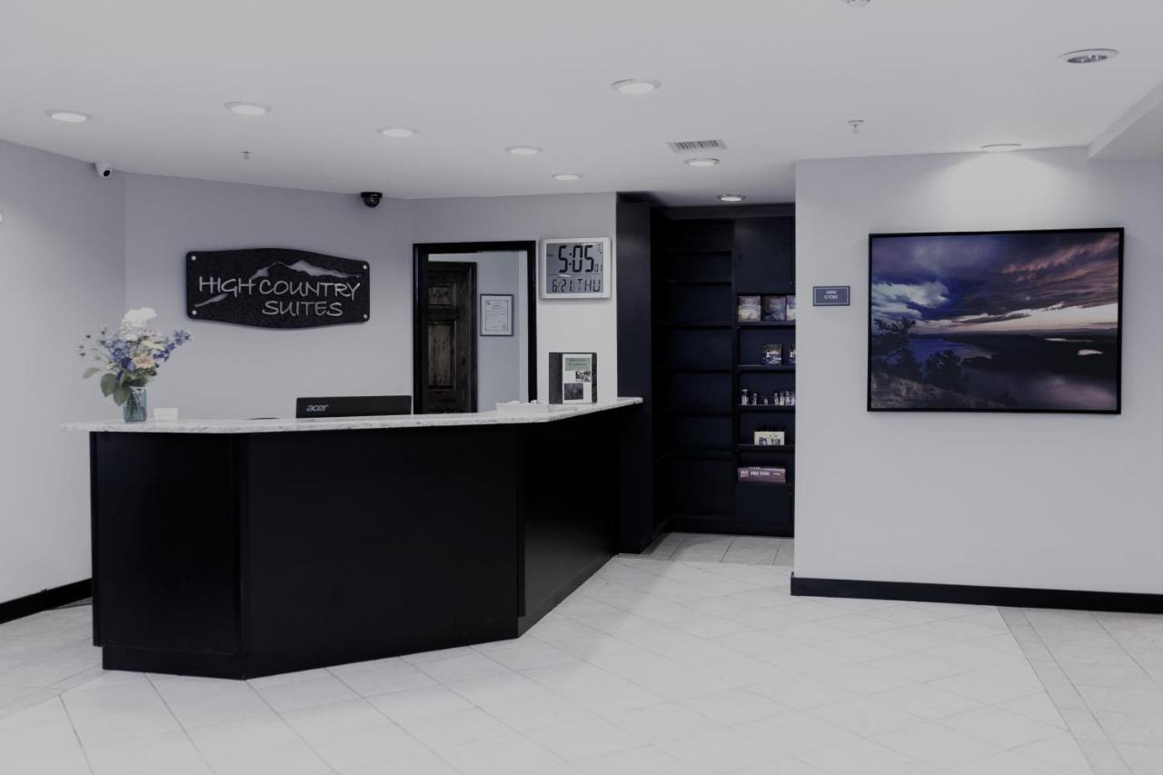 פיינדייל High Country Suites מראה חיצוני תמונה
